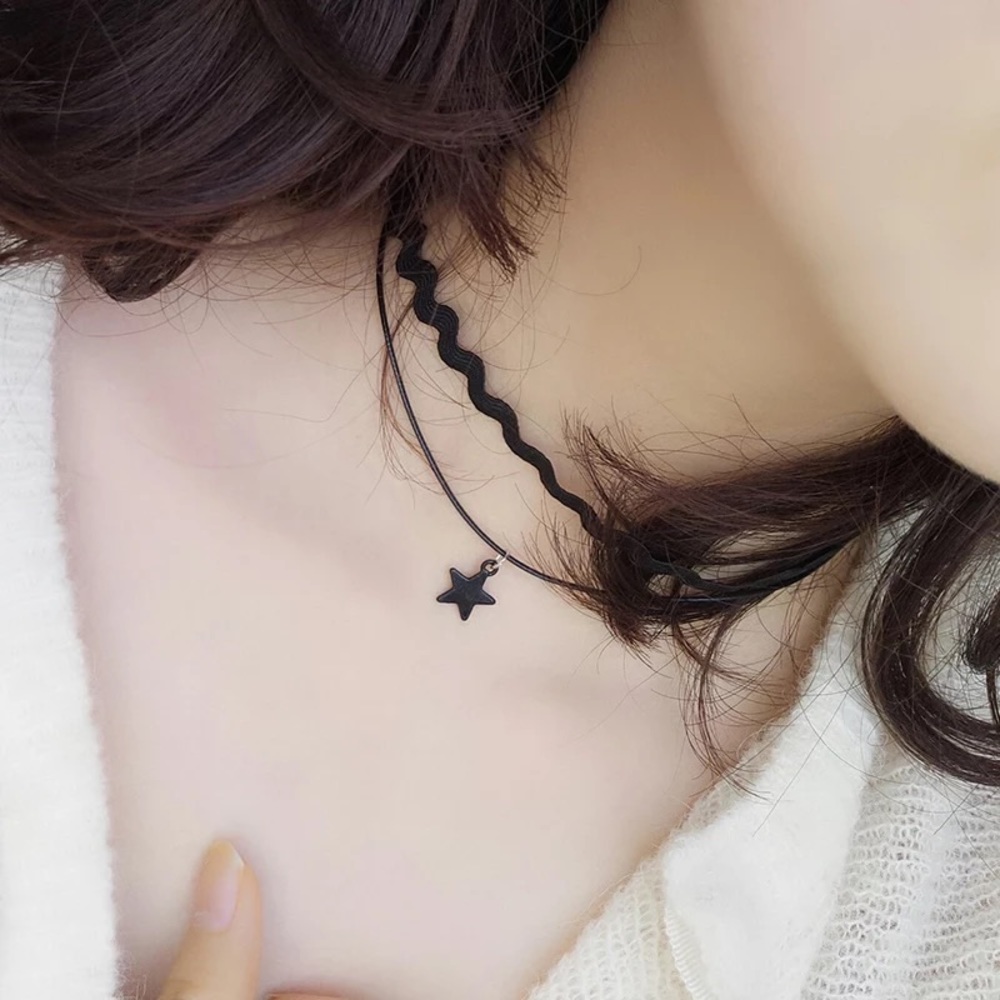 Fashion choker
